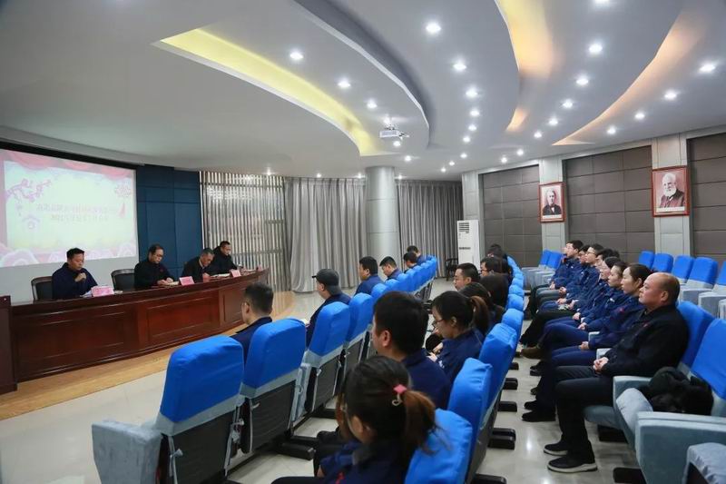 強化創(chuàng)新理念，構建高質量技術型企業(yè)——洛陽晶聯召開2021年度技術工作會議